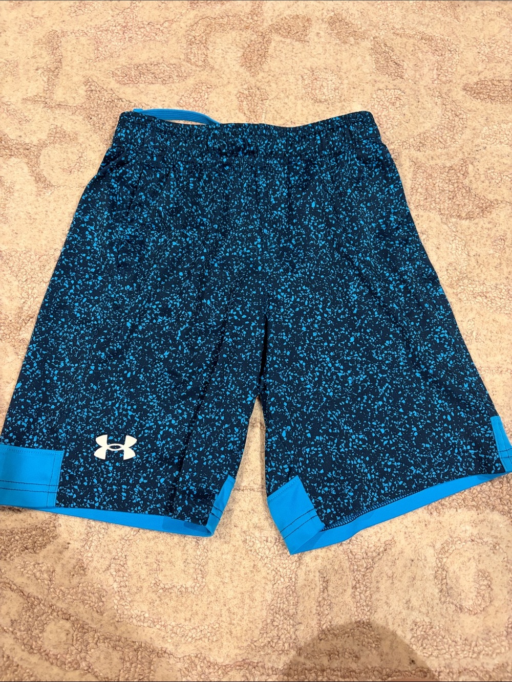 Under Armour Boys Teal Speckle Athletic Shorts (youth small)